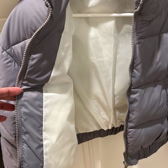 Matte Collection cropped puffer jacket size M - Picture 5 of 7